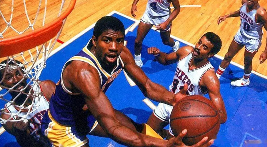 但在自由泳 但在自由泳